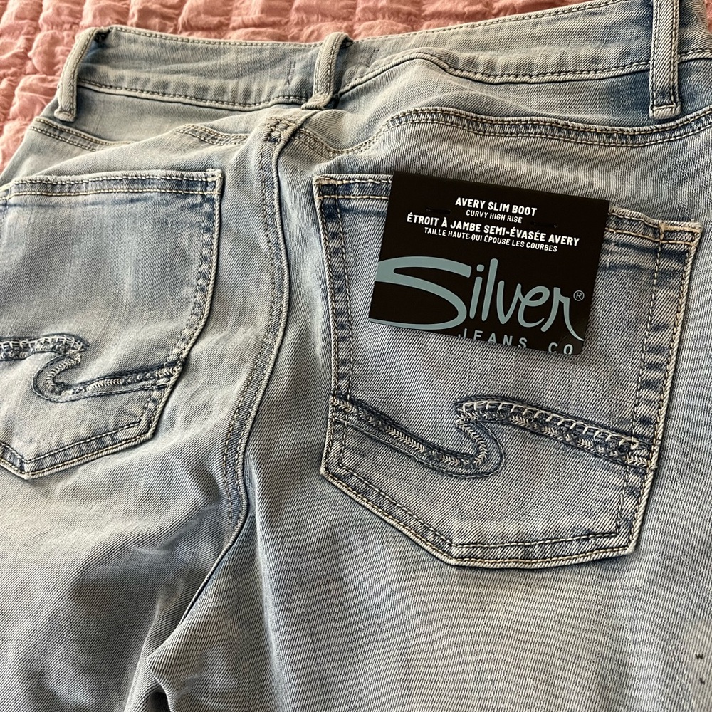 Silver Jeans Co - Avery Slim Boot size 28 - New With Tags!